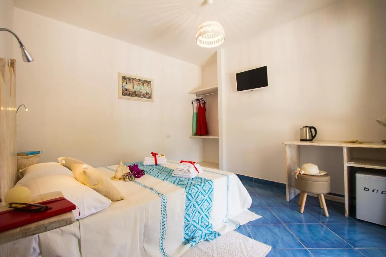 Suites Voce Del Mare Tertenìa Bed & Breakfast